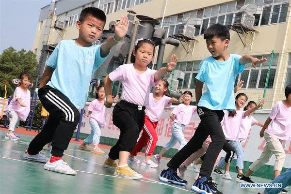 Various Activities Arranged for Children of Migrant Workers 